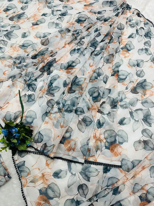 White_Trendy_Floral_Print_Pre-Stitched_Georgette_Saree